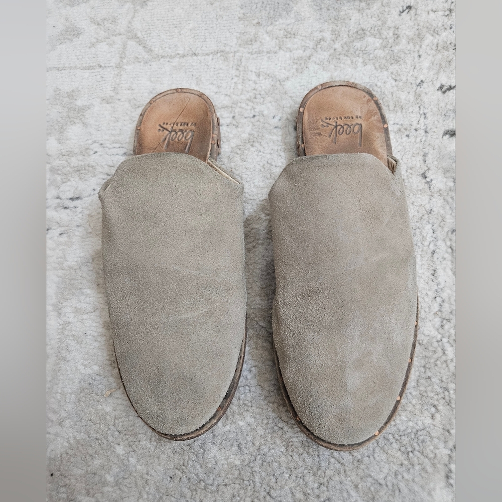 BEEK Suede Taupe Mule clogs size 6